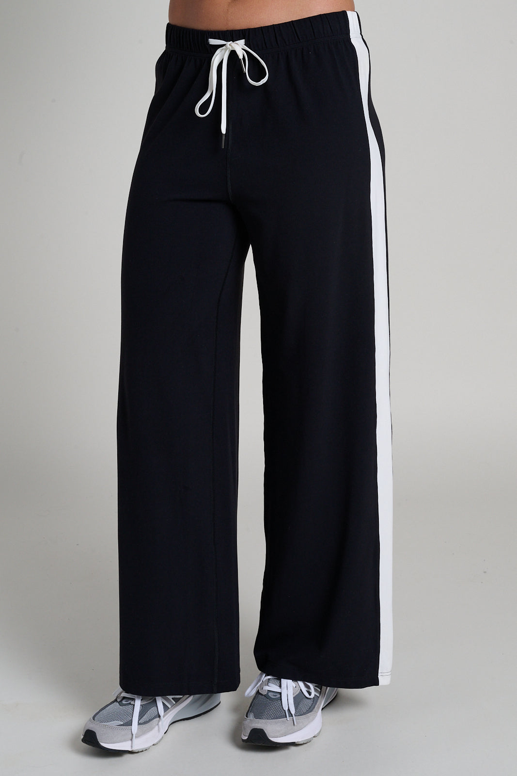 Willow Airweight Wide Leg